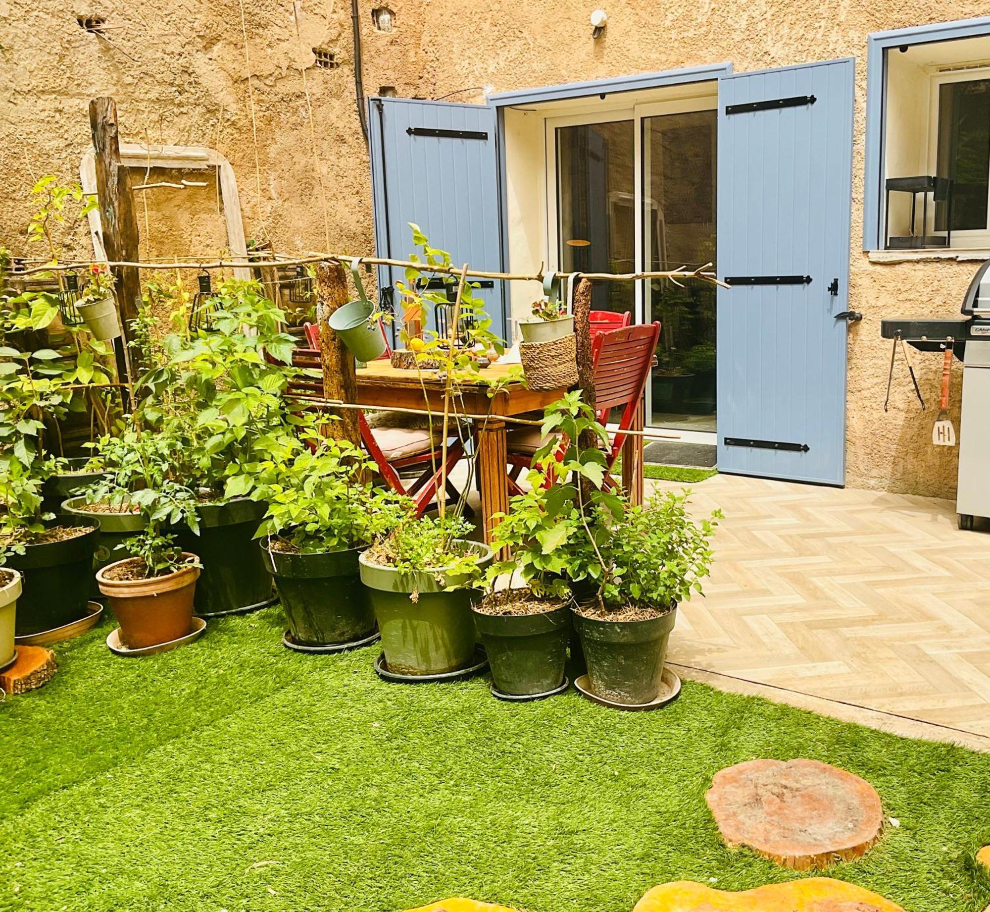 Rez De Jardin, Le Pra De Pe *